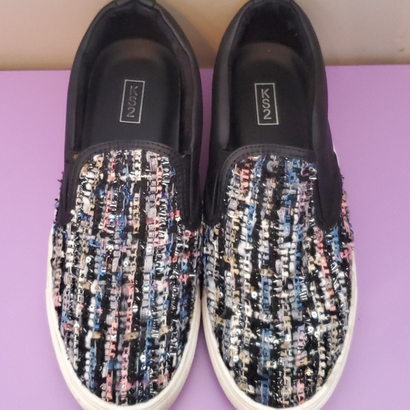 ⛱ 3/$20 KS2 Multicoloured Woven Top Slip On - Picture 3 of 6